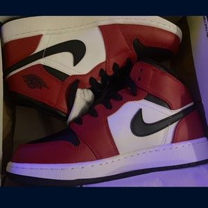 Boys Jordan’s size 5 NEW in box